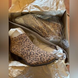 NEW IN BOX LUCKY BRAND ANKLE BOOTS